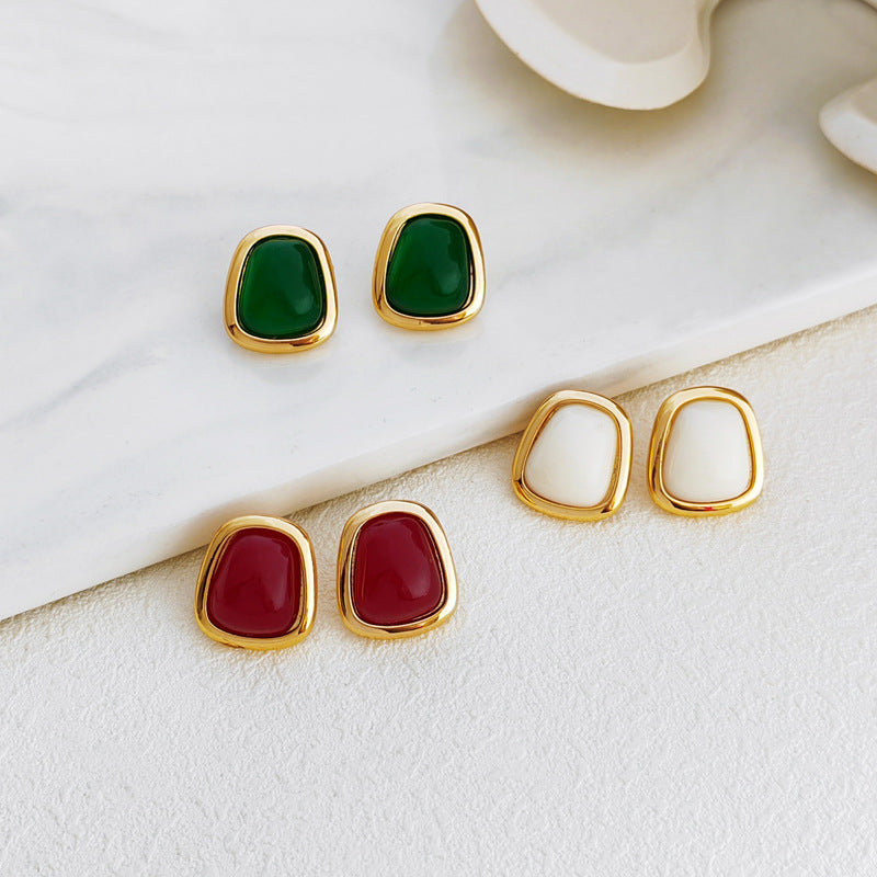 Gold-plated Sier Needle Retro Style Resin Earrings