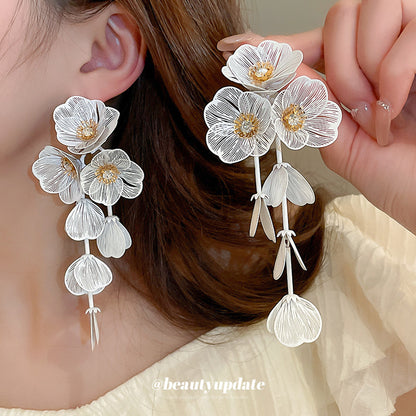 Flower Petal Fringed Fresh Sweet Exaggerated Temperamental Fashion Earrings