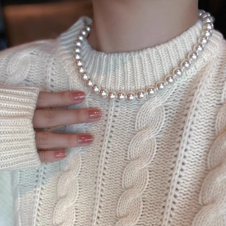 Women's Buckle Ni Pearl High-grade Sweater Chain Temperament Entry Necklaces