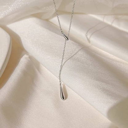Niche Advanced Design Clavicle Chain Light Necklaces