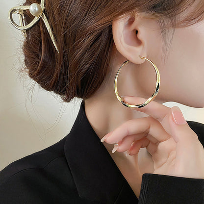 Metal Oversized Circle Simple Cold Style Earrings