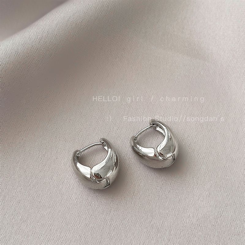 Frosty Style High-grade Temperament Female Design Earrings