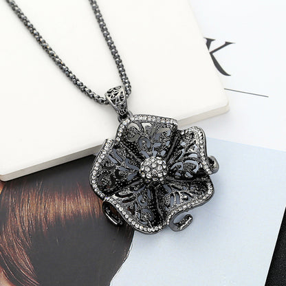 Women's Flower Sweater Chain Retro Fashion Hollow Necklaces