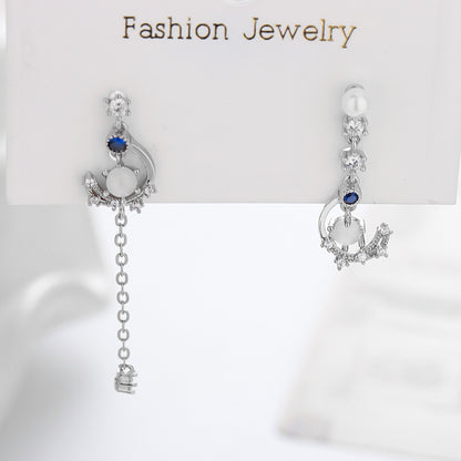 Women's Star Moon Ear Asymmetric Fashion Elegant Earrings