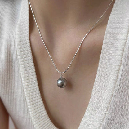 Women's High-grade Single Pearl Titanium Steel Elegant Bead Simple Clavicle Necklaces