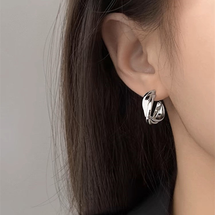 Women's Retro Golden Style Hoop High Sense Ear Earrings