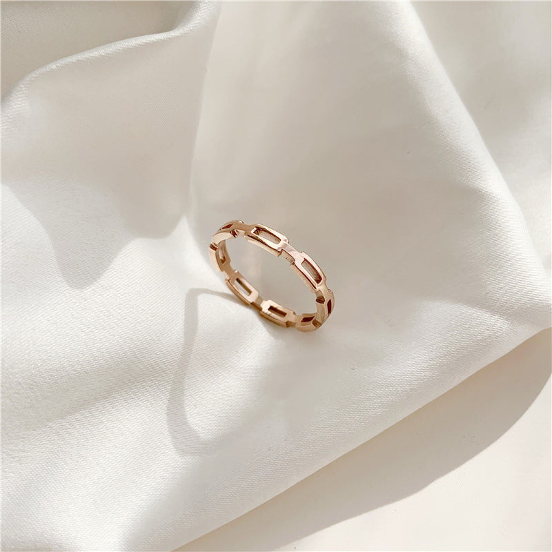 Simple Personality Modern White Shell Fritillary Diamond Rings