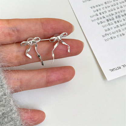 Women's Korean Style Zircon Butterfly Pearl Sier Needle Light Luxury Earrings