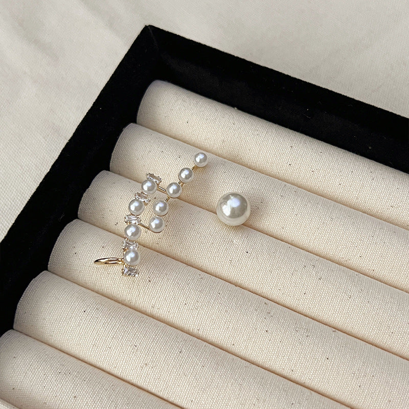 Women's Luxury Asymmetric Pearl Fashion Personality Elegant Niche Rings