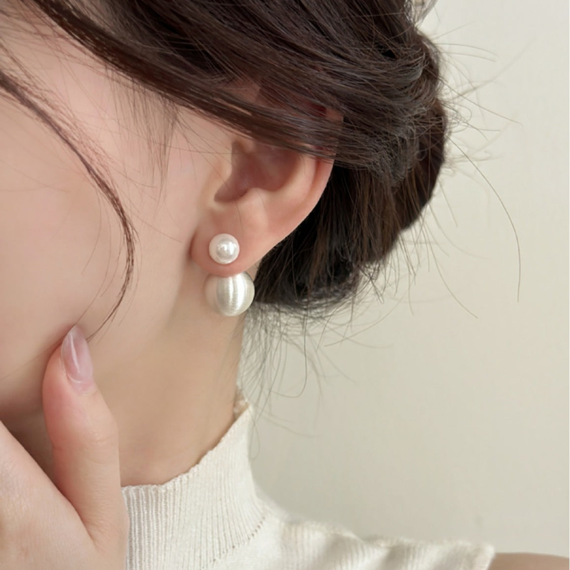 Brushed Round Temperament Entry Lux Simple Earrings