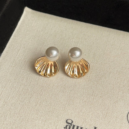 Women's Cold Feeling Quality Pearl Light Luxury Earrings