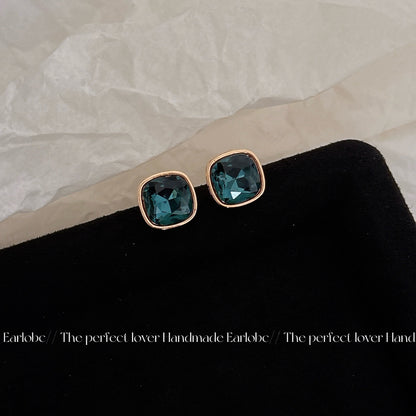 Women's Advanced Crystal Zircon Ear Combination Retro Exquisite Rings