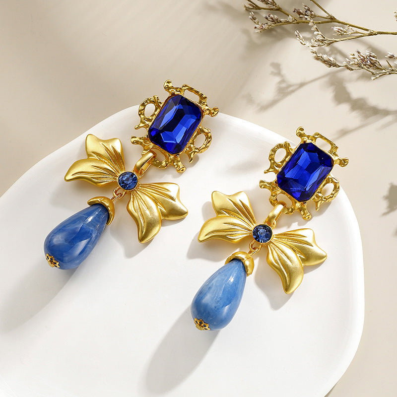 Women's Palace Style Niche High-grade Vintage Ornament Earrings