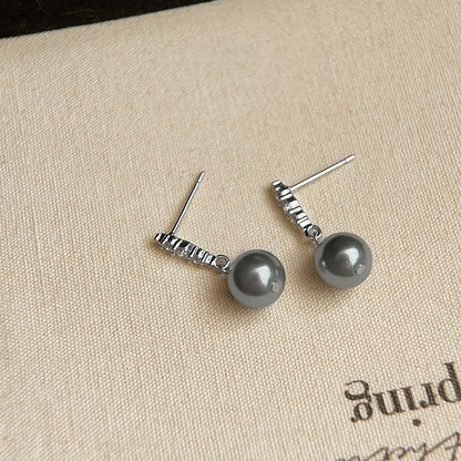 Women's Cold Feeling Quality Pearl Light Luxury Earrings