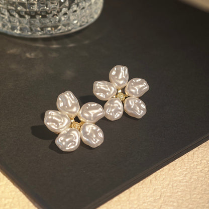 Fresh Simple Flower Light Luxury Fashion Earrings