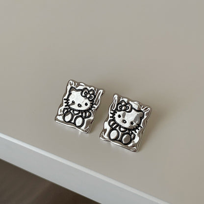 Metal Cat Female Design Light Luxury Unique Earrings