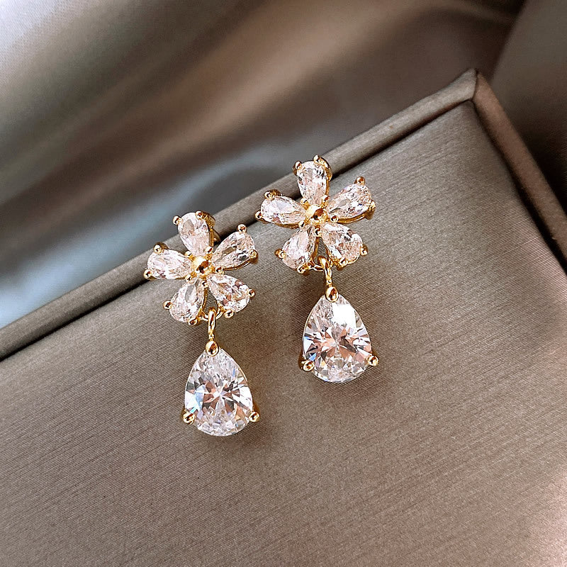 Flower Female Temperament Special Interest Light Luxury Earrings