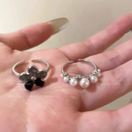 Women's Open-end Pearl Retro Style Personalized Index Finger Rings