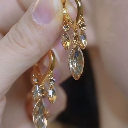 Women's Luxury Retro Zircon Advanced Design Sense Small Unique Earrings