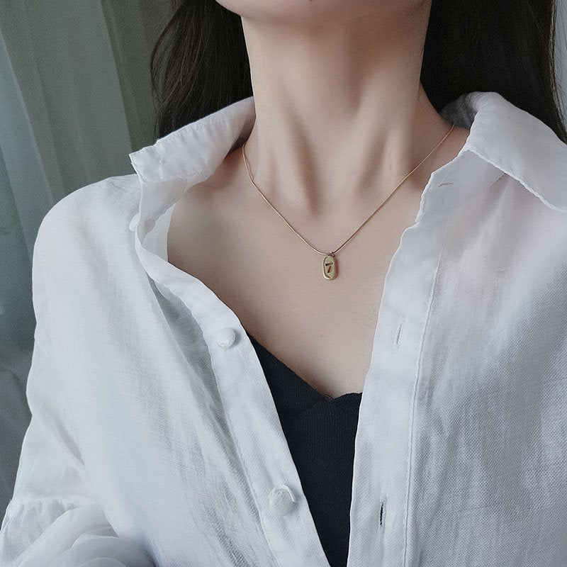 Graceful Exquisite Cold Wind Clavicle Chain Necklaces