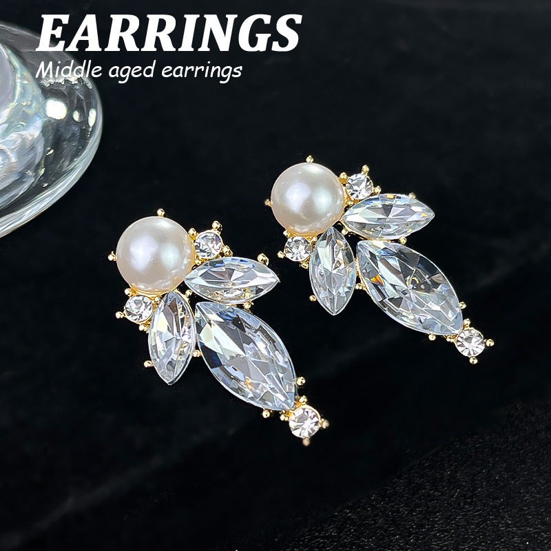 Design Elegant Flower Light Luxury High Earrings