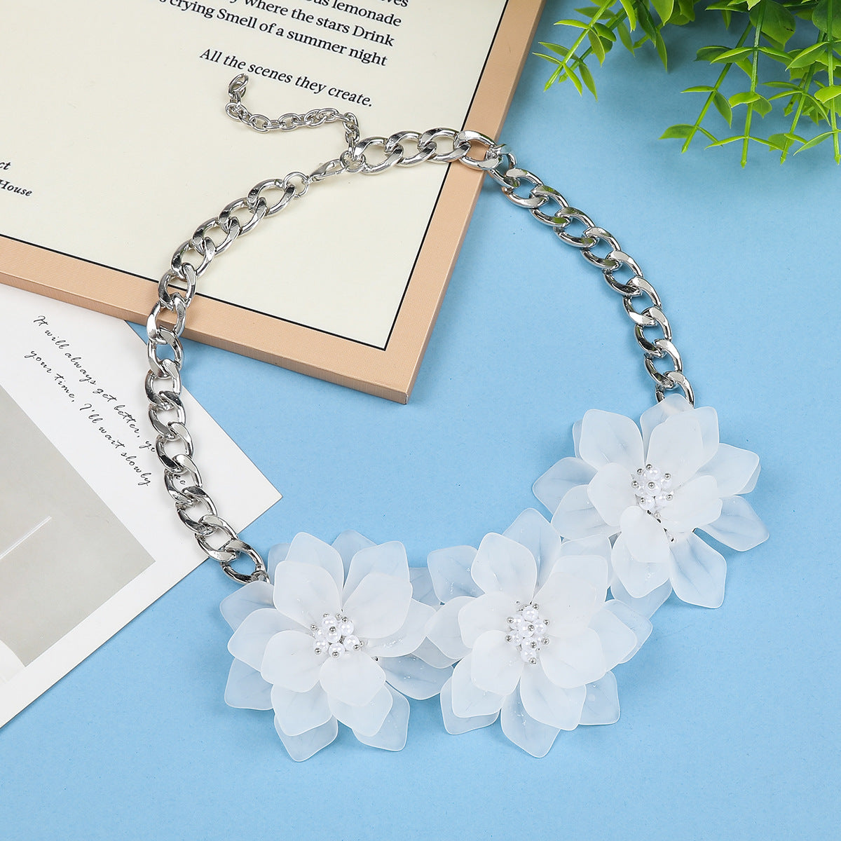 Resin Flower Pearl Heart Idyllic Minimalist Necklaces