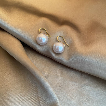 Hepburn Style Pearl Design Ear Hook Fashionable Earrings