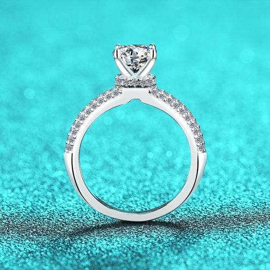 Sier Diamond Female Personality Fashion Four Claw Light Rings