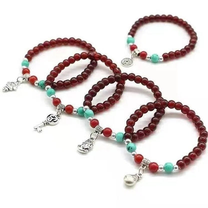Small Gift Like Artifact Imitation Garnet Bracelets