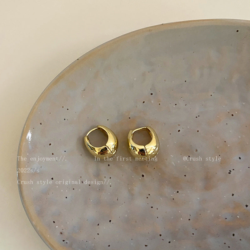 Gold Pigment Ear Female Advanced Simple Earrings