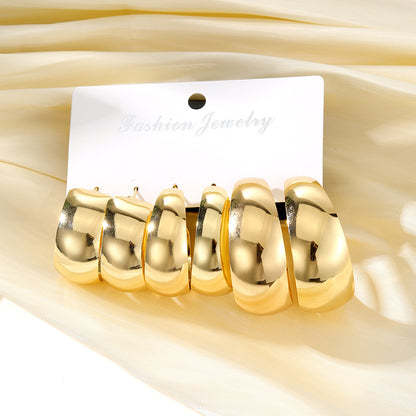 Women's Concave Type Card French Fashion Commuter Earrings