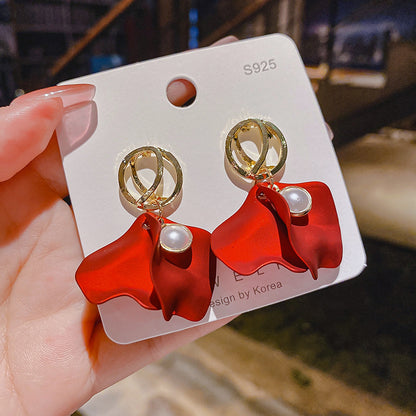 Women's Red Light Luxury High Sense Delicate Earrings