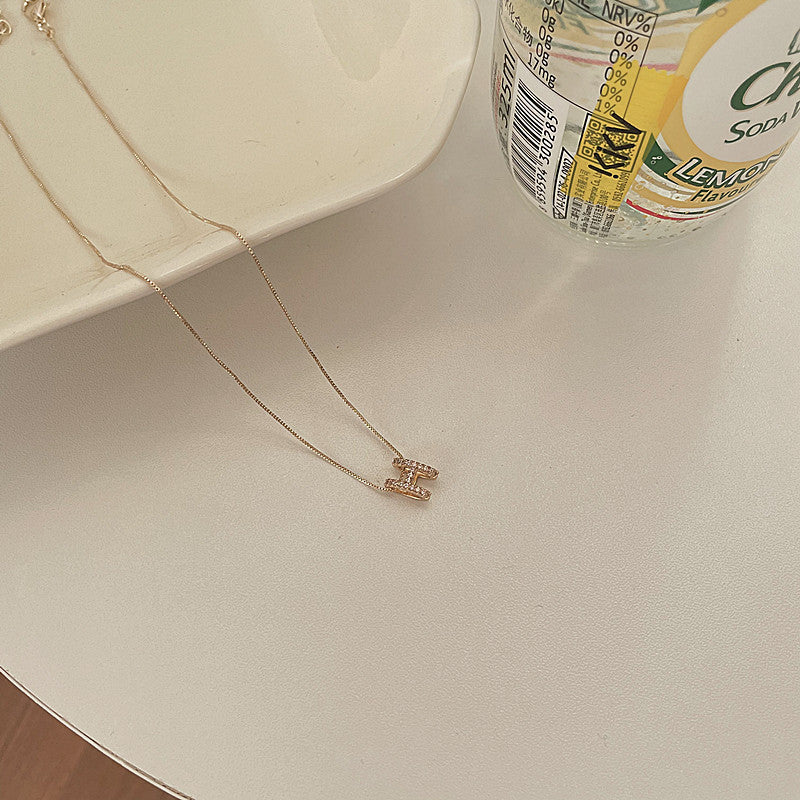 Letter Minority Short Clavicle Chain Light Necklaces