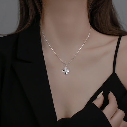 Women's Clover Cold Style Clavicle Chain High-grade Necklaces