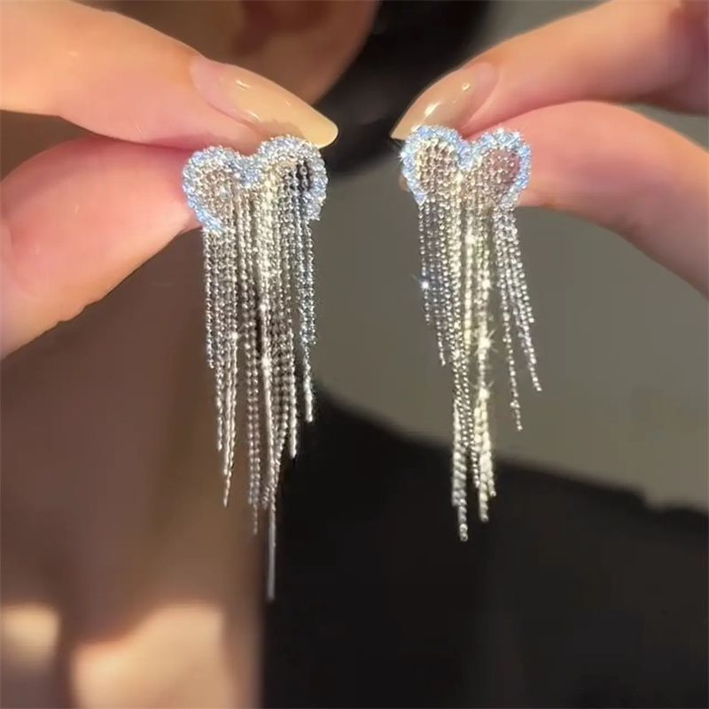 Women's Long Full Rhinestone Tassel Fashion Elegant Earrings