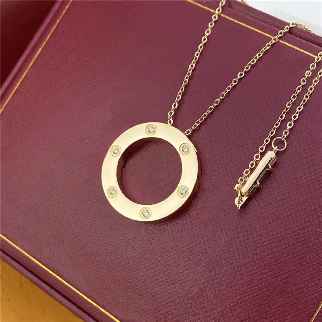 Khaki Single Big Cake Rose Gold Plated Fashion Necklaces