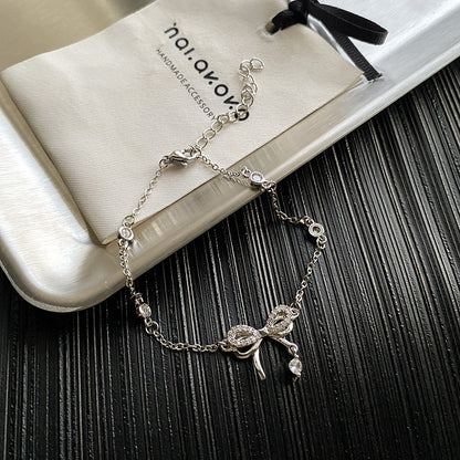 Women's Style Love Camellia High Sense Light Bracelets