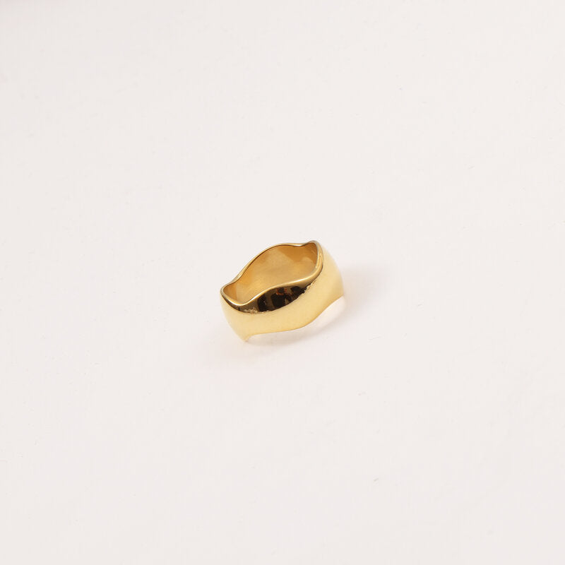 Wide Arc Titanium Steel Electroplating Gold Rings