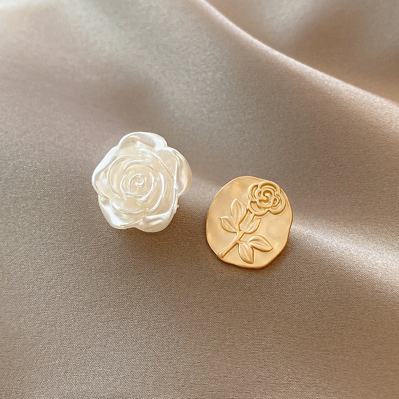 Fresh Simple Flower Light Luxury Fashion Earrings