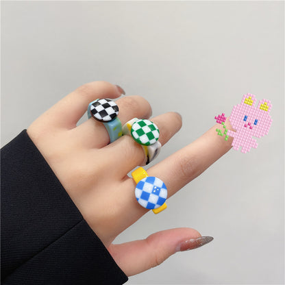 Fashionable Blooming Bow Checkerboard Resin Style Rings