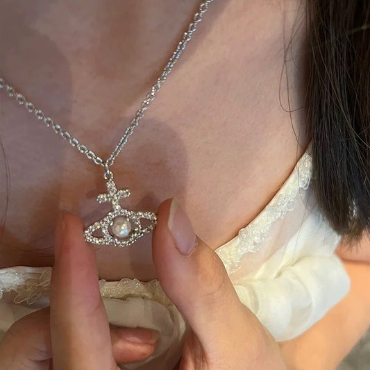 Mother Of The West Full Diamond Necklaces