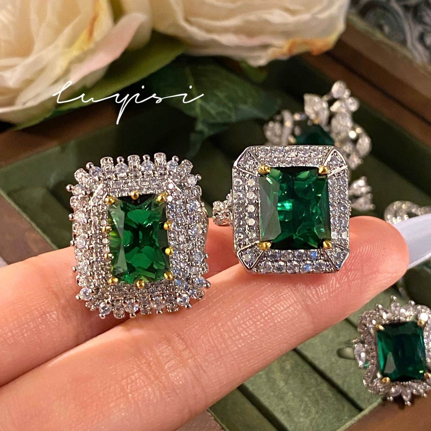 Affordable Luxury Fashion Design Artificial Emerald Princess Square Diamond Rings