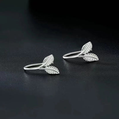 Women's Sier Leaf-shaped Temperamental Minority Design Ear Earrings