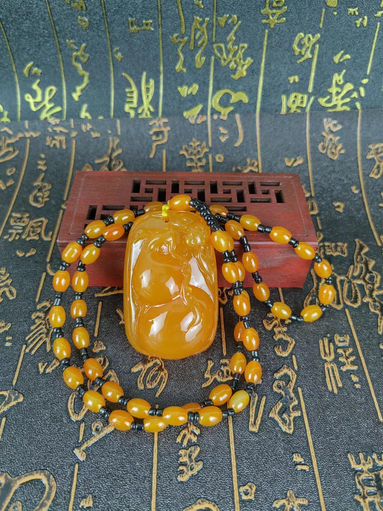 Women's & Men's Chinese Summer Imitation Beeswax Calabash Pendent Jewelry Pendants