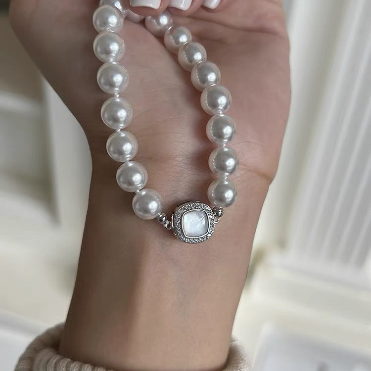 Sugar Light Luxury High-grade Pearl White Shell Bracelets