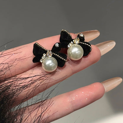 Needle Black Crystal Geometric Ear Minority Fashion Temperament Entry Earrings