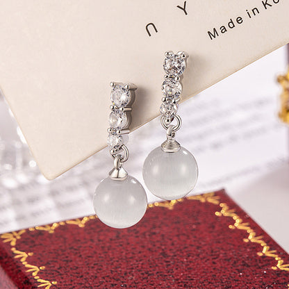 Rhinestone One-word Cat Eye Gentle Temperament Design High Earrings