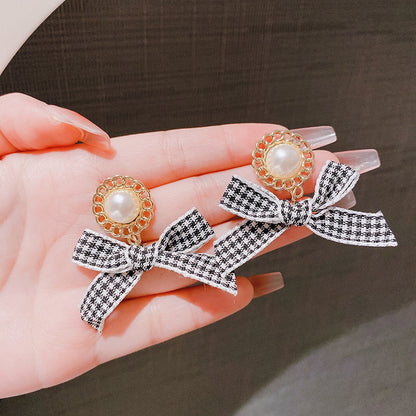 Women's Style Chessboard Plaid Love Heart Elegant Earrings