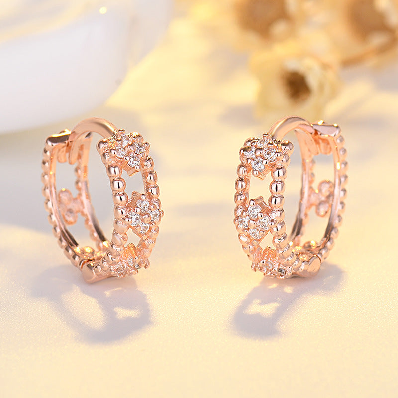 Small Ear Fashion Dignified Flowers Diamond Earrings