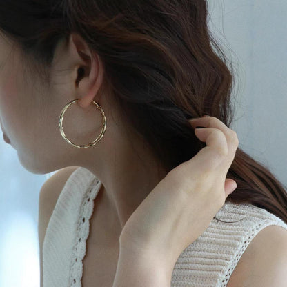 Niche Bag Crisscross Round Personality Trendy Earrings